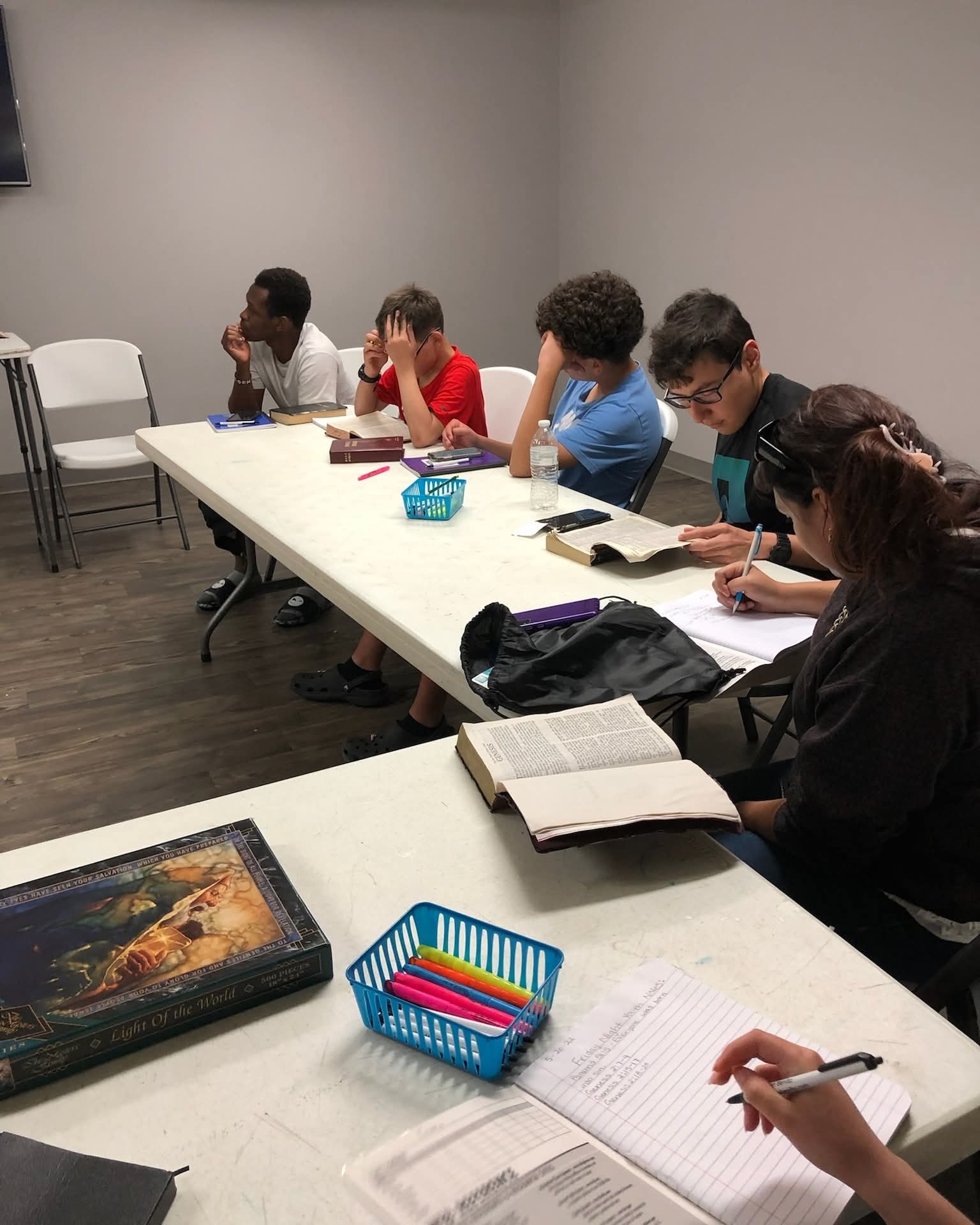 Teens studying the Bible at TPC San Benito